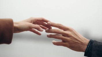 empati yorgunlugu nedir belirtileri ve cozumleri