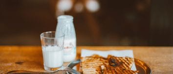 kopuklu ayran nasil yapilir yayik ayran tarifi